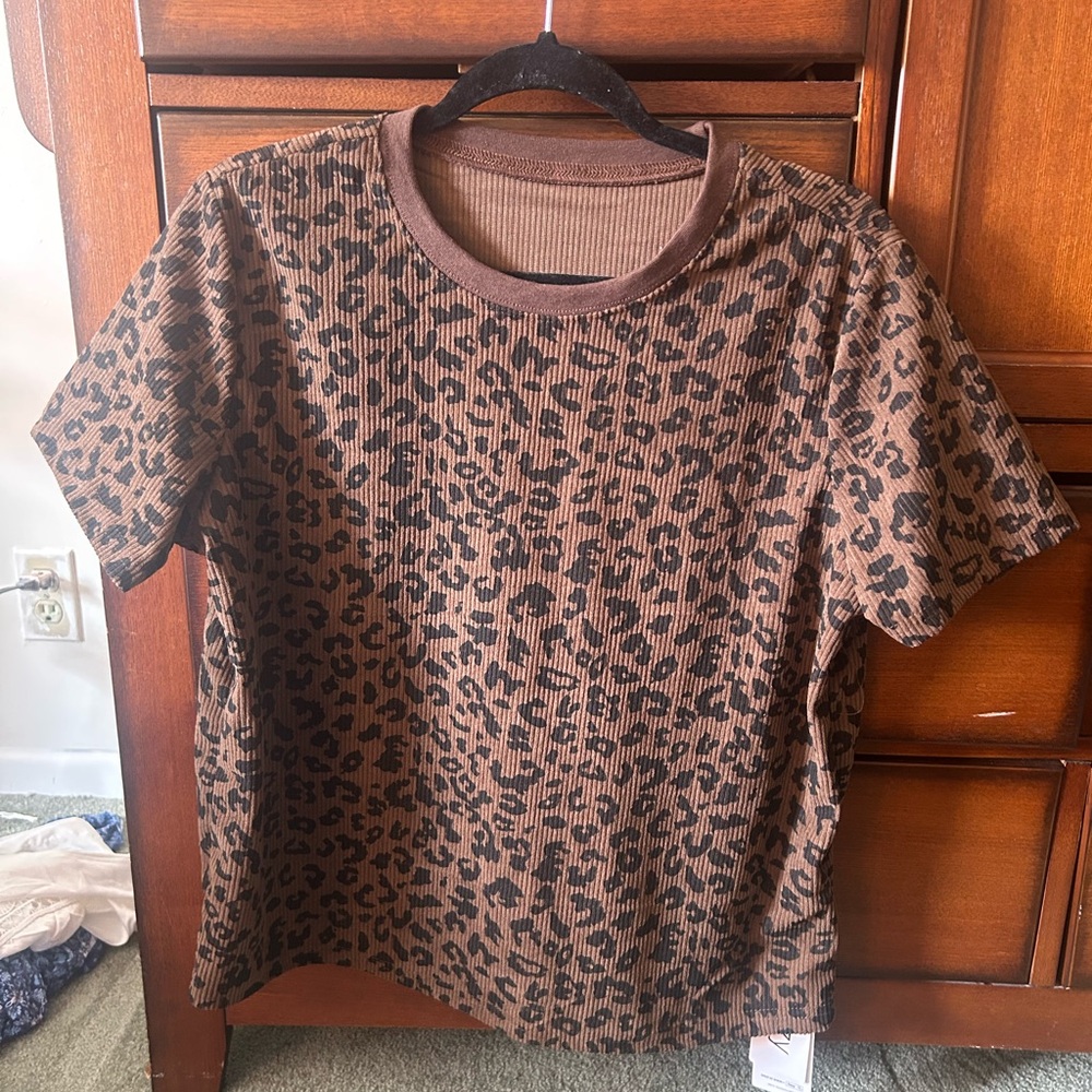 Brown Leopard Print T-Shirt